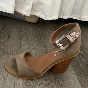 Taupe Steve Madden heels